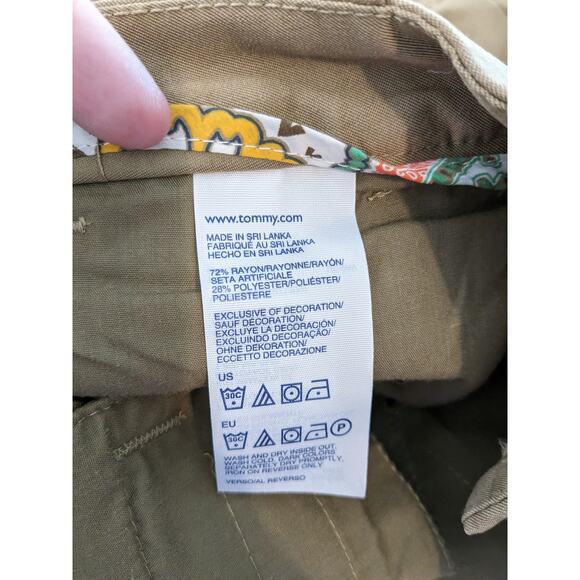 Tommy Hilfiger Chino Shorts 2 Khaki Pleated Classic Casual Golf Beige Everyday - Picture 5 of 10